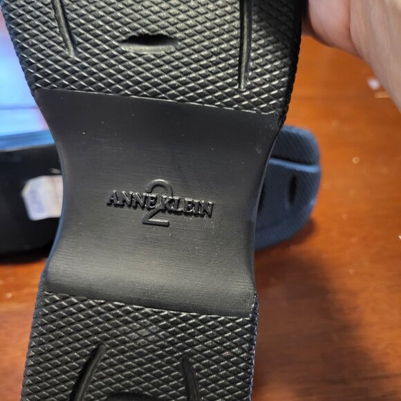Anne Klein Vintage Black Leather Loafers Size 8.5 - Picture 5 of 8
